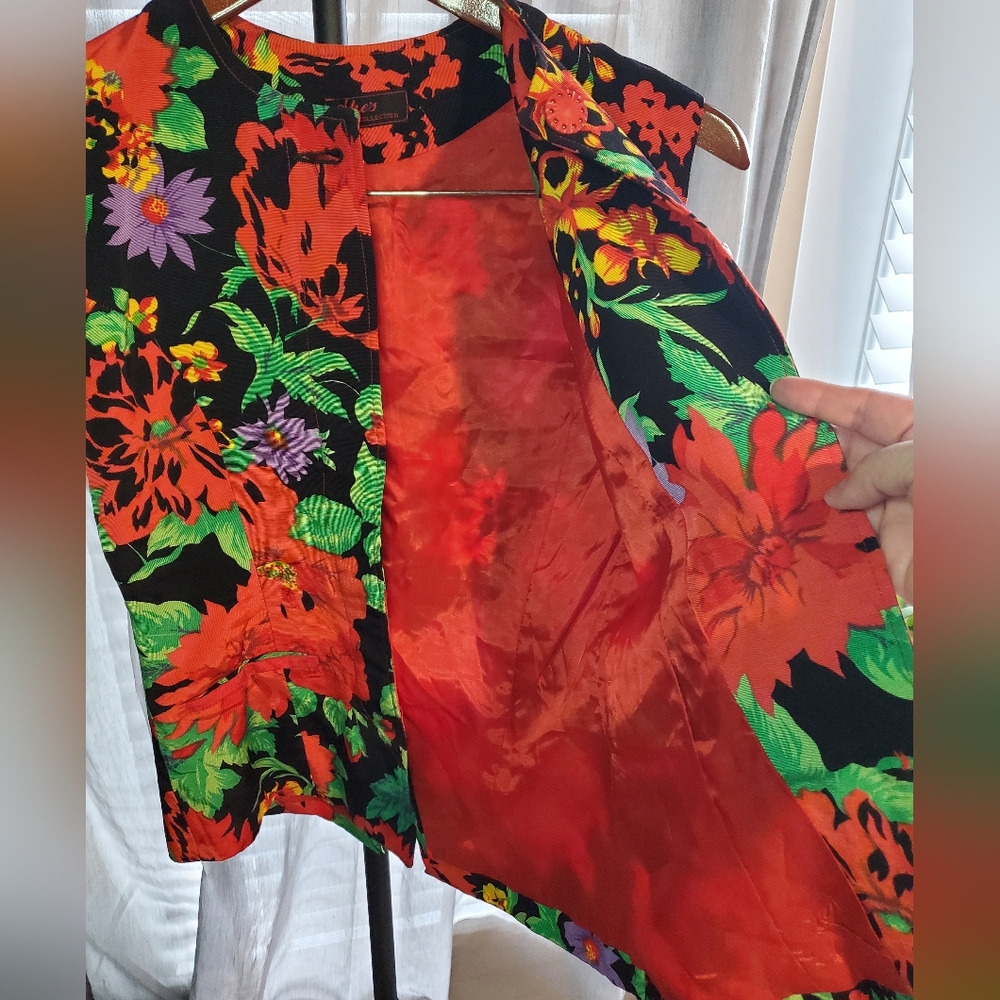 Vintage Floral Vest - Picture 11 of 13